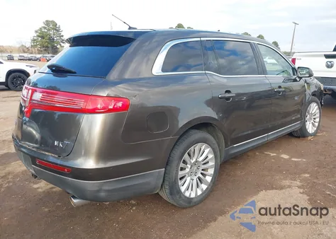 2011 Lincoln Mkt z USA, uszkodzony, nr VIN 2LMHJ5FR1BBJ54544